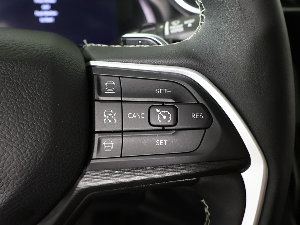 Used 2023 Gray Jeep Altitude image 46