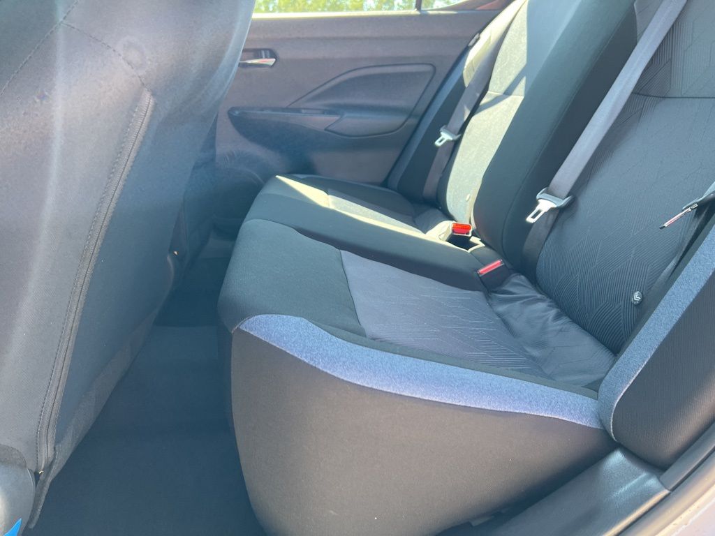 2025 Gray Sky Pearl Nissan Versa 1.6 SV FWD Sedan