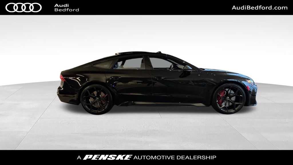 Thumbnail: 2026 Audi RS 7 - 7
