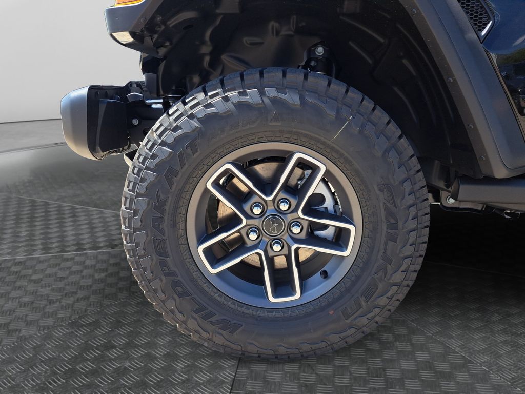 New Car 2025 Jeep Gladiator  Mojave For Sale In Austin, Texas