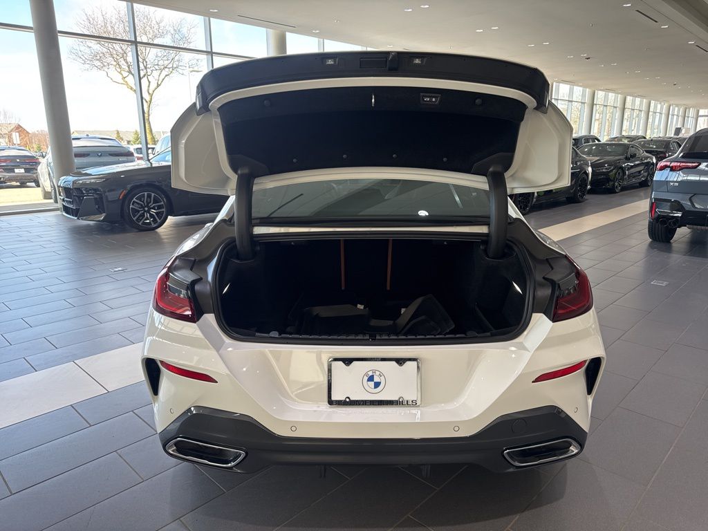 Thumbnail: 2022 BMW 8 Series - 9