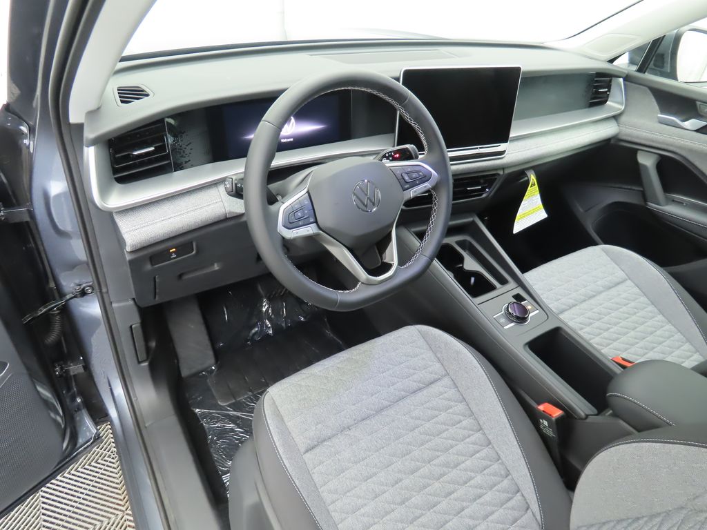 Thumbnail: 2025 Volkswagen Tiguan - 9