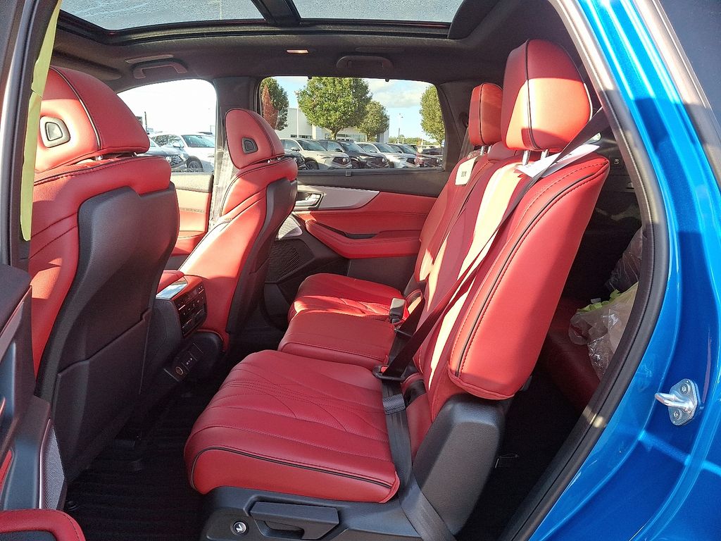 Thumbnail: 2026 Acura MDX - 5