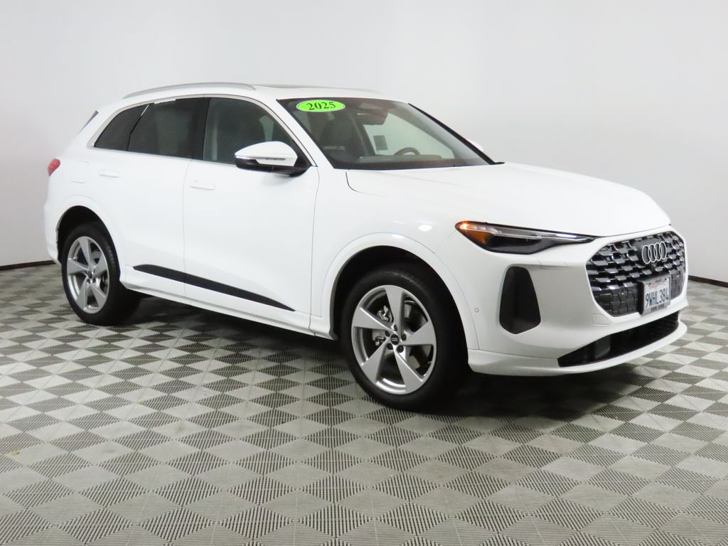 Thumbnail: 2025 Audi Q5 - 7