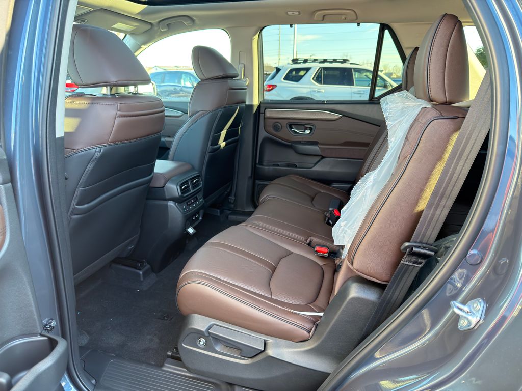 Thumbnail: 2026 Honda Pilot - 20