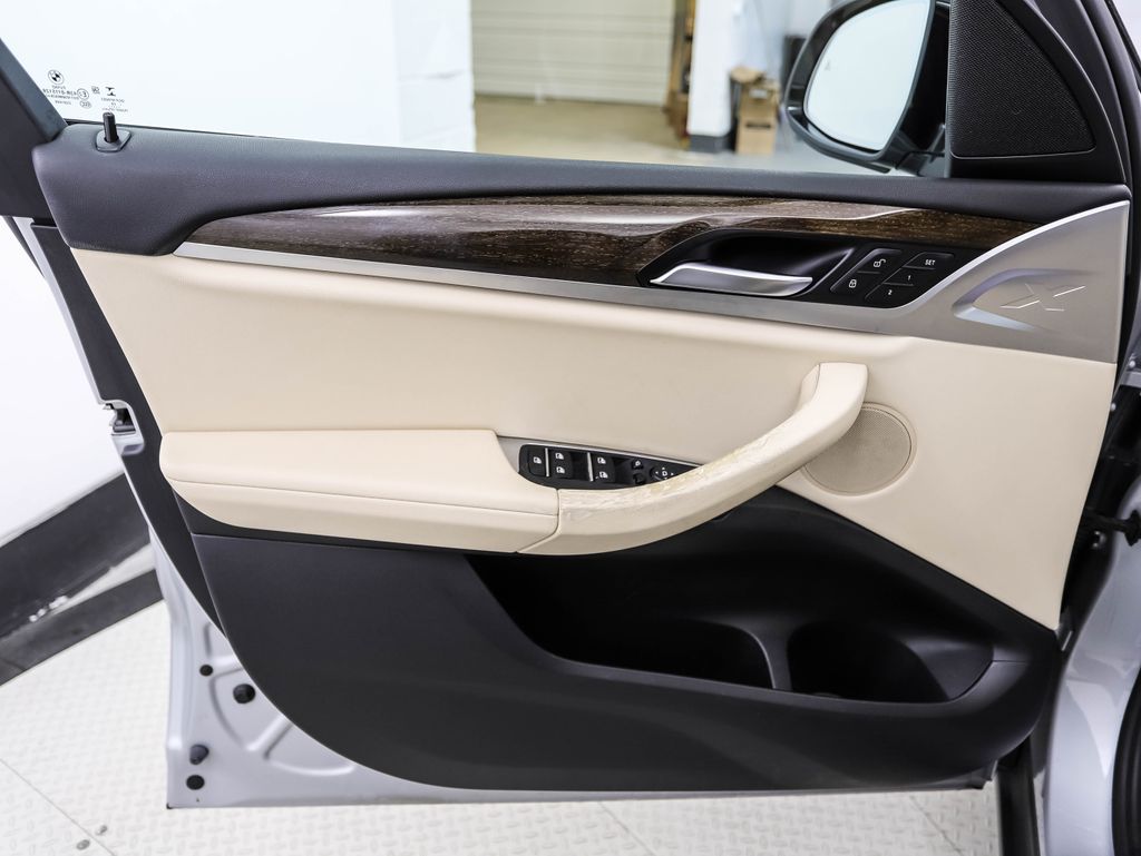 Thumbnail: 2019 BMW X3 - 9