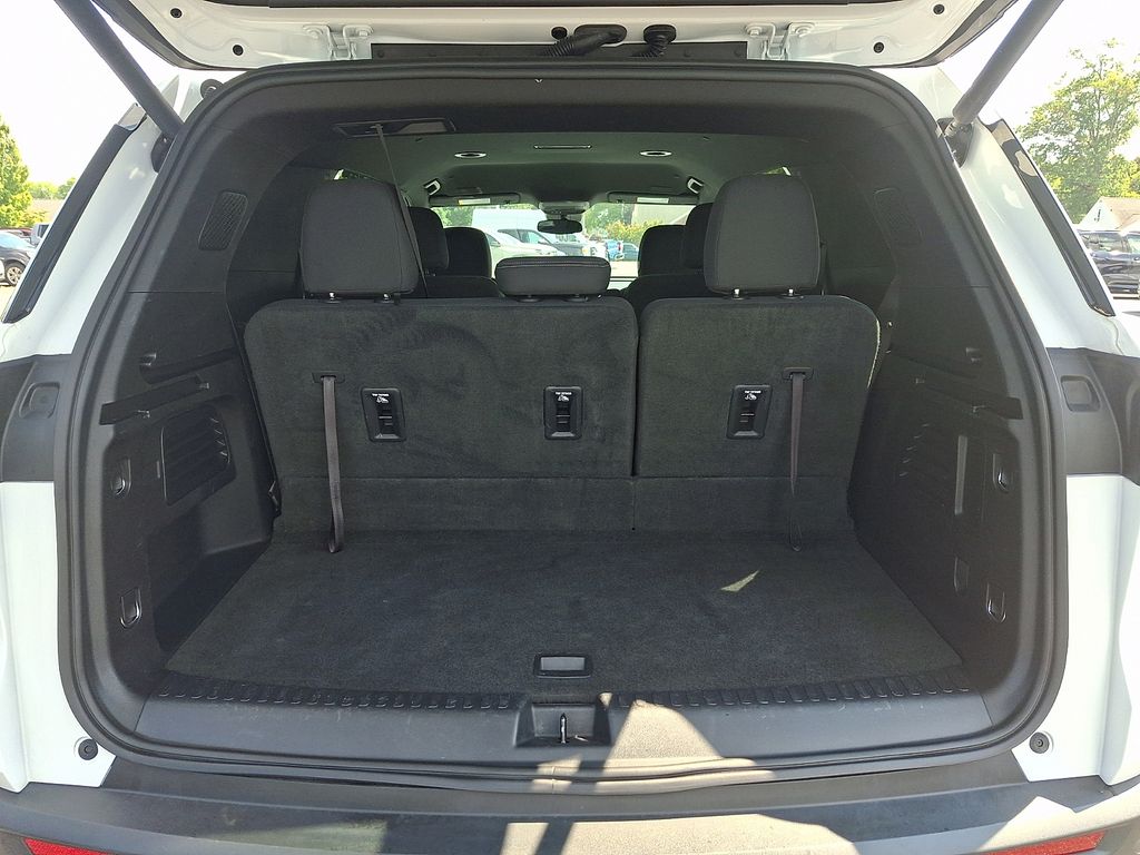 2024 Chevrolet Traverse LT White at Carlisle Cadillac Buick GMC