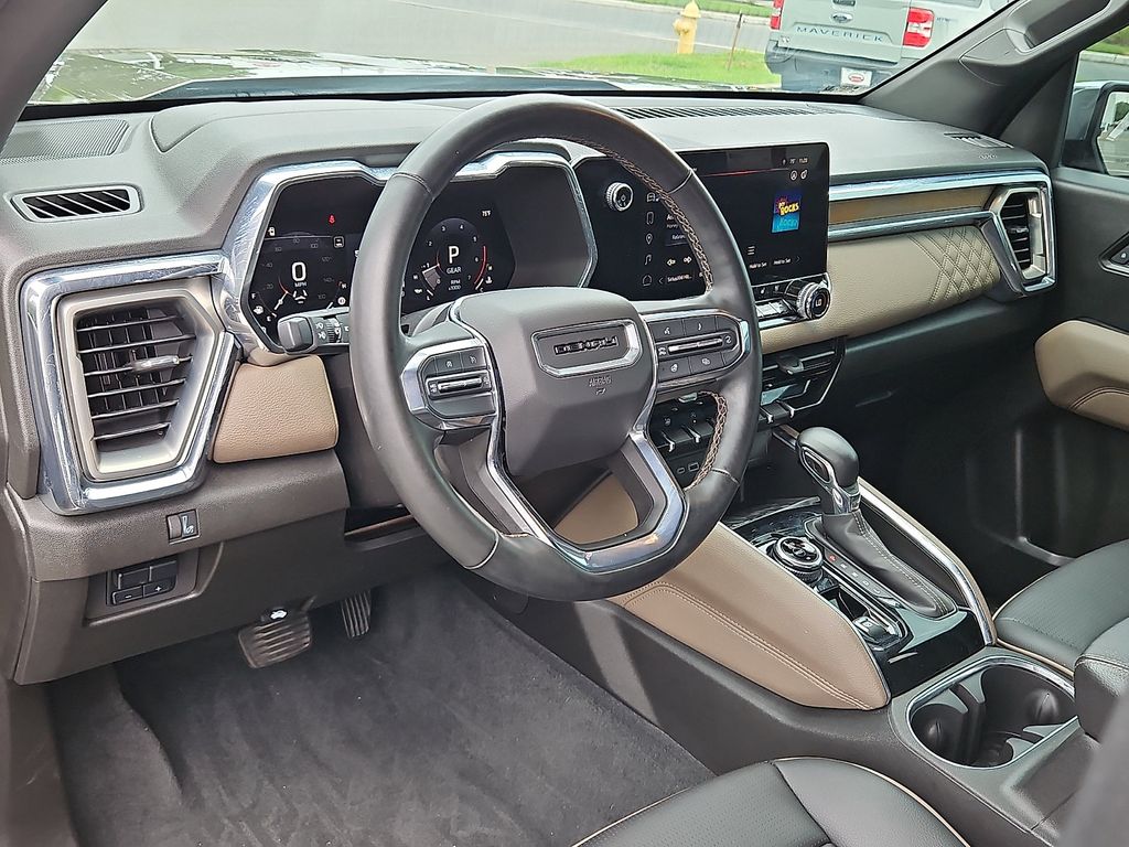 Thumbnail: 2023 GMC Canyon - 26