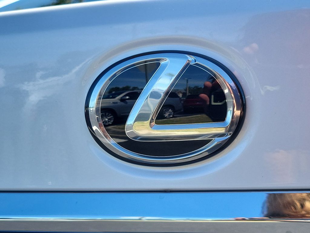 used 2025 Lexus ES car, priced at $42,500