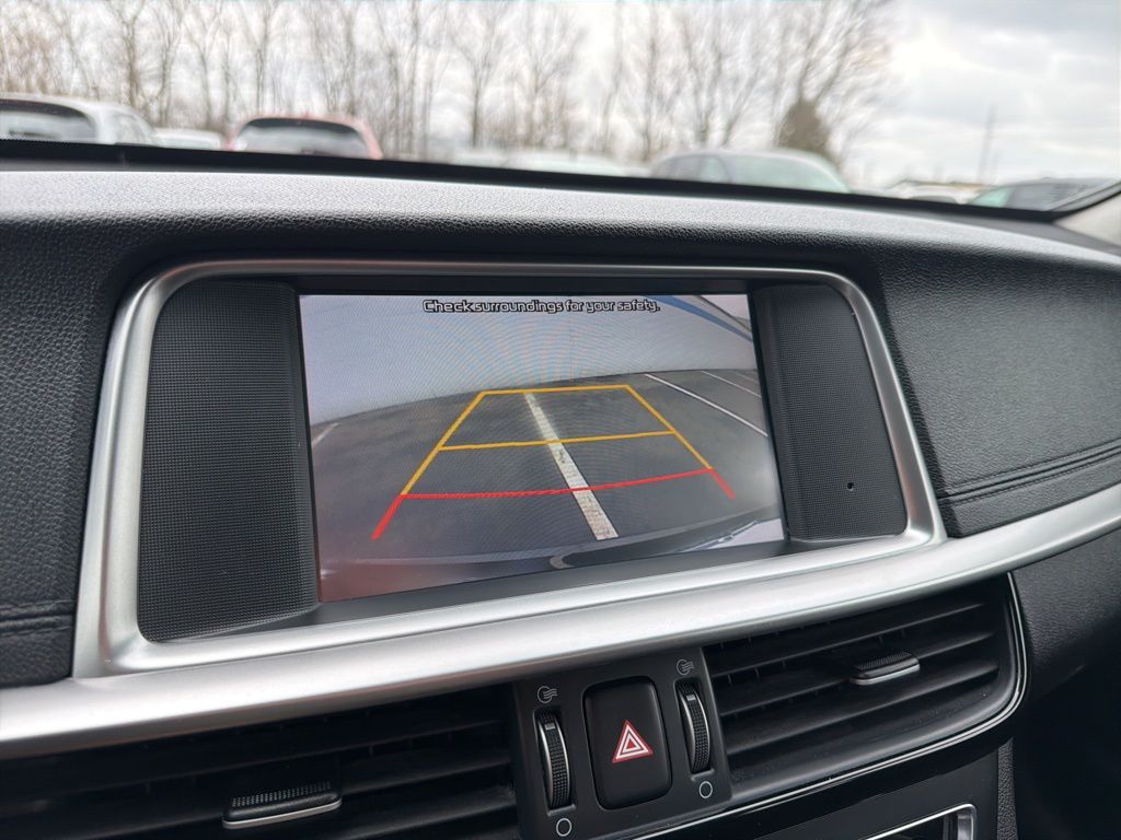 Thumbnail: 2020 Kia Optima - 28