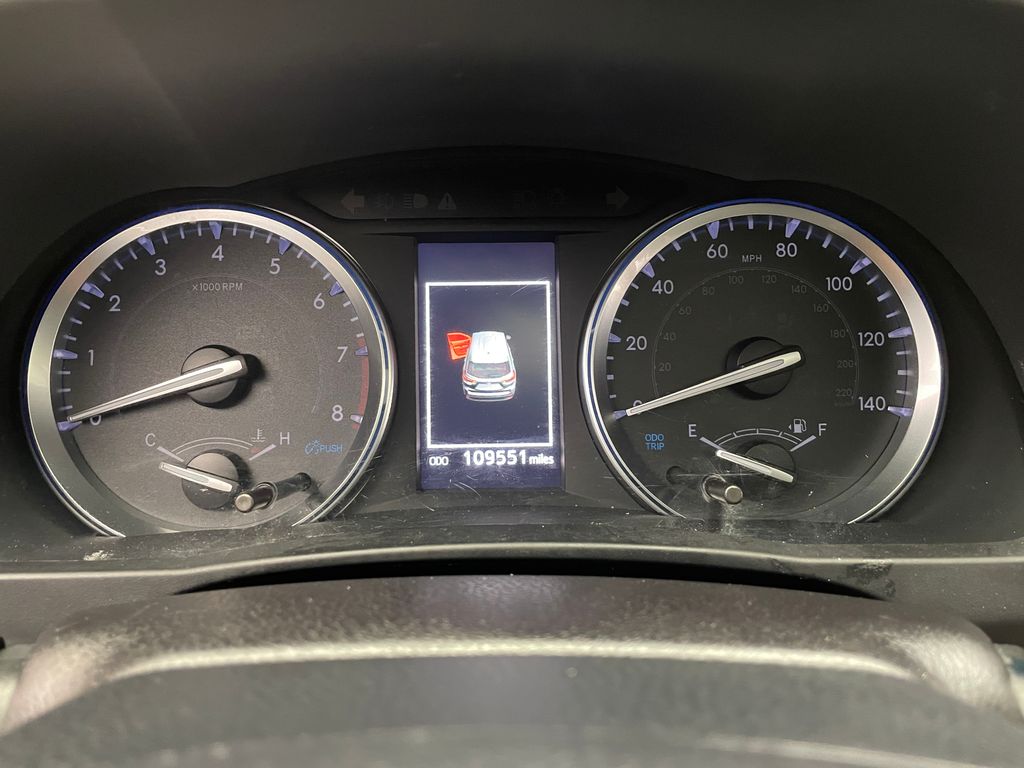 Thumbnail: 2019 Toyota Highlander - 24