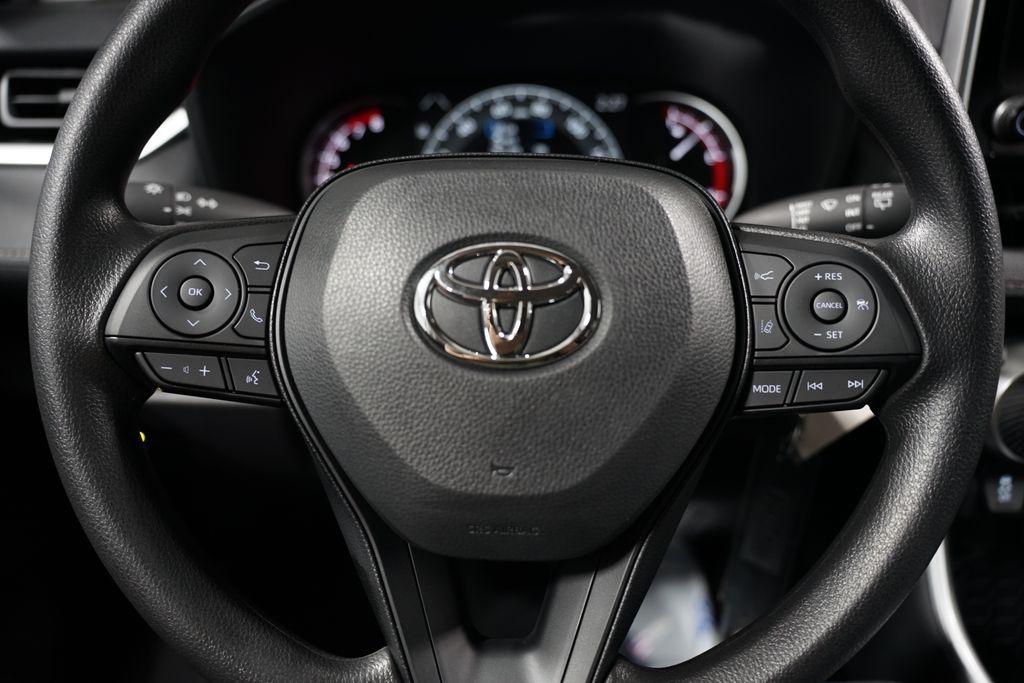 Thumbnail: 2025 Toyota RAV4 - 12