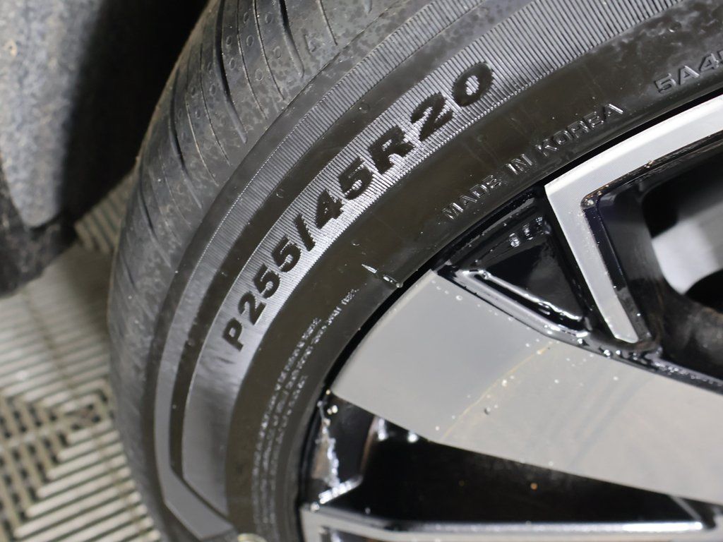 New 2026 Blue Mitsubishi SE image 24