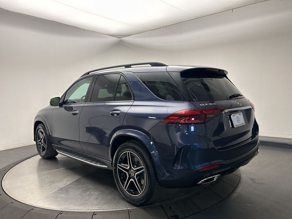 Thumbnail: 2026 Mercedes-Benz GLE - 5