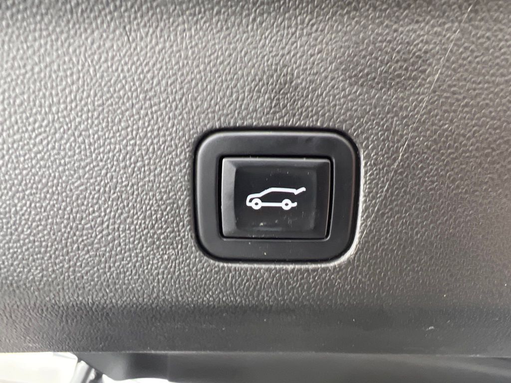 Used 2023 White Chevrolet LT image 36