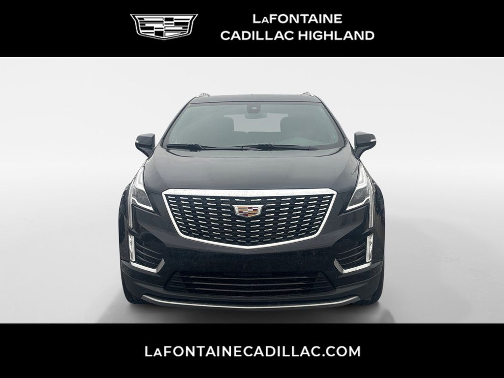 2022 Cadillac XT5 Premium Luxury 2