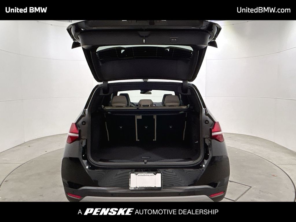 Thumbnail: 2026 BMW X3 - 22