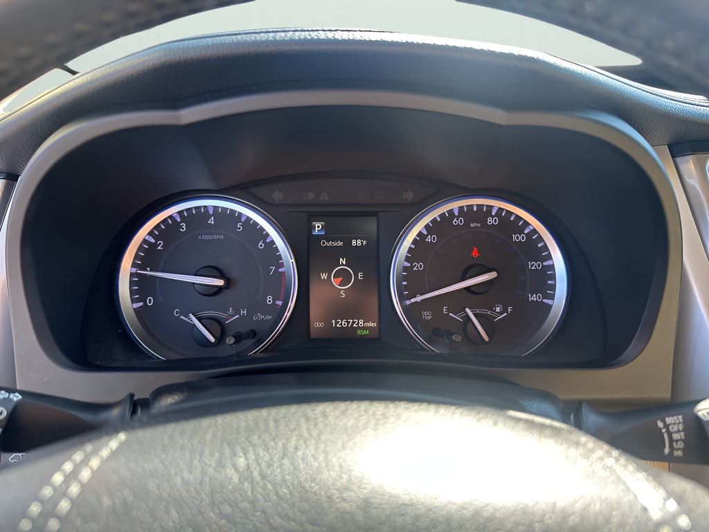 Used Car 2019 Toyota Highlander  Xle For Sale Under $25,000 In Austin, Texas