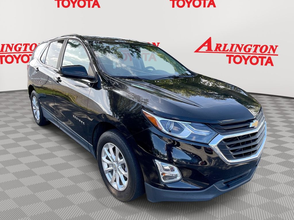 2021 Chevrolet Equinox LT's photo