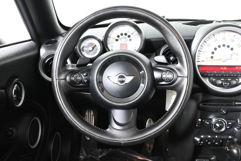 2014 MINI Cooper Base 21