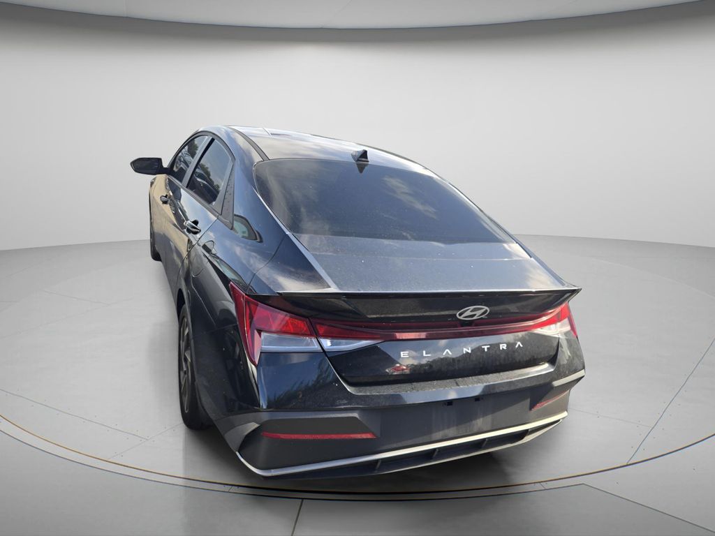 2025 Hyundai Elantra