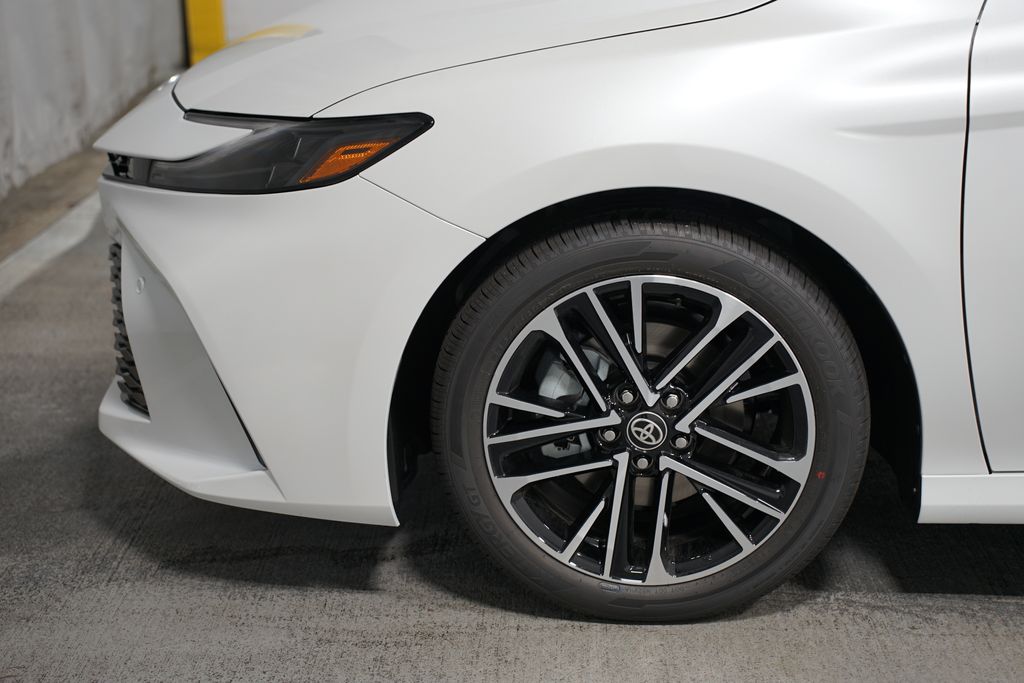Thumbnail: 2025 Toyota Camry - 5