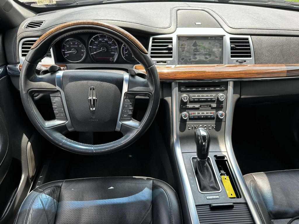 Thumbnail: 2011 Lincoln MKS - 7