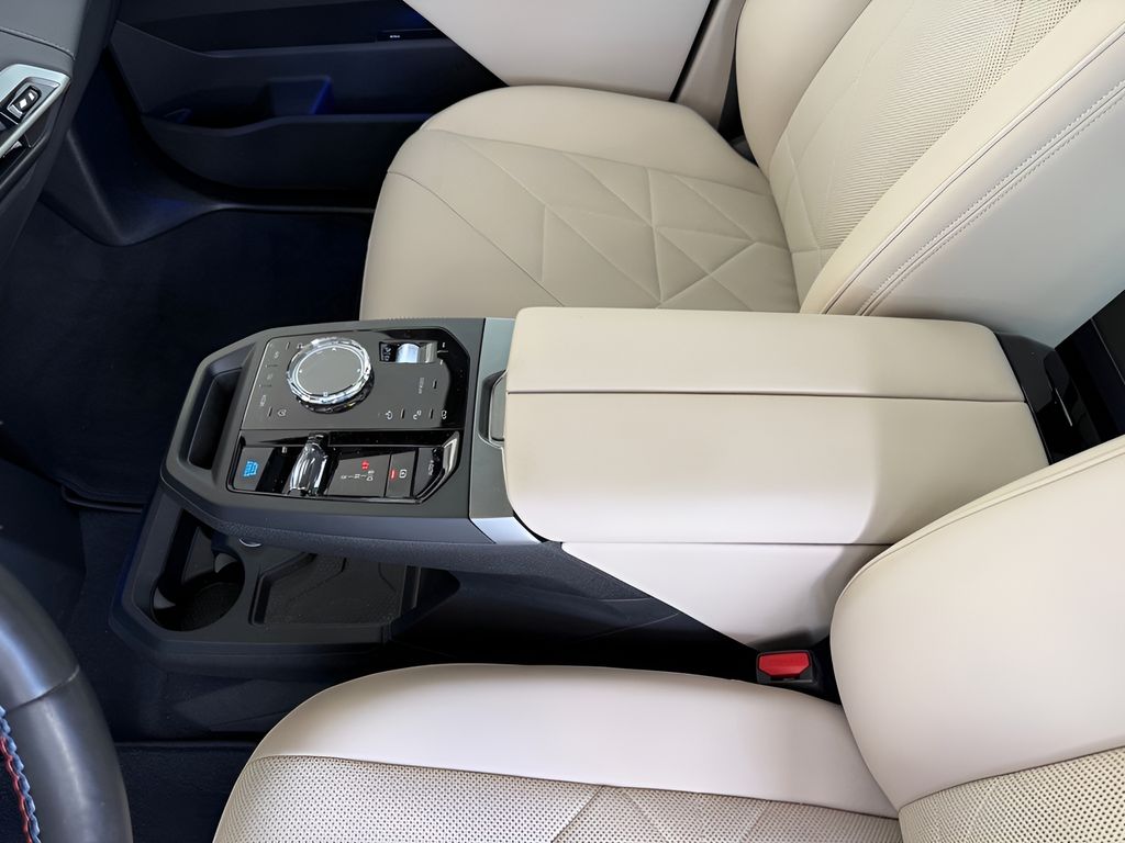 Certified Used 2025 Gray BMW M60 image 20
