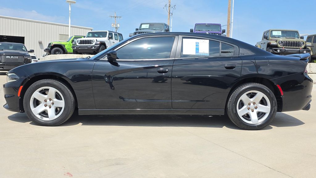 Used 2018 Dodge Charger Police with VIN 2C3CDXAG6JH282801 for sale in Kansas City