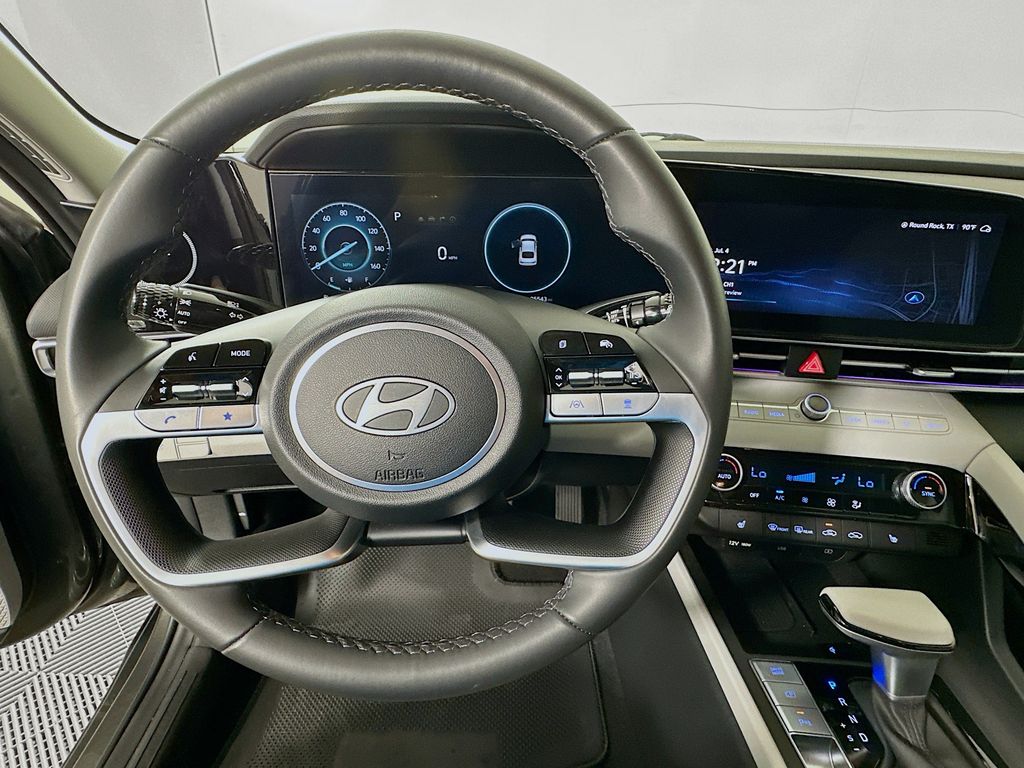 Thumbnail: 2024 Hyundai Elantra - 11