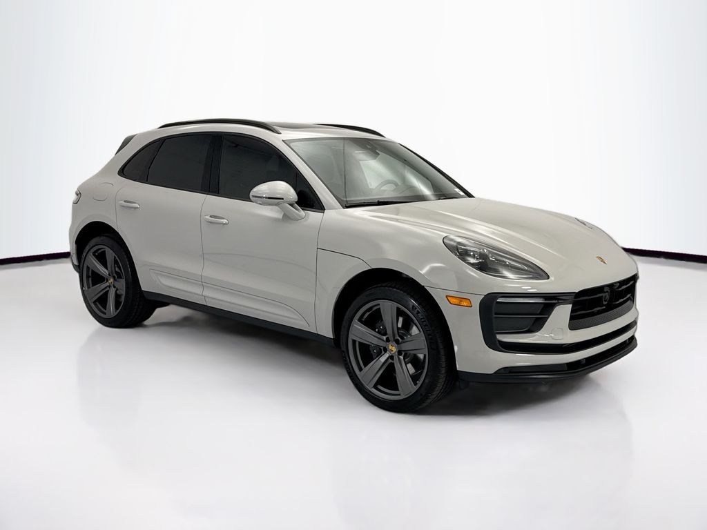 Thumbnail: 2026 Porsche Macan - 9