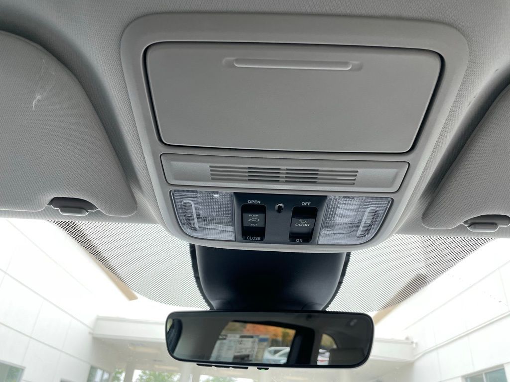 Thumbnail: 2026 Honda Odyssey - 24