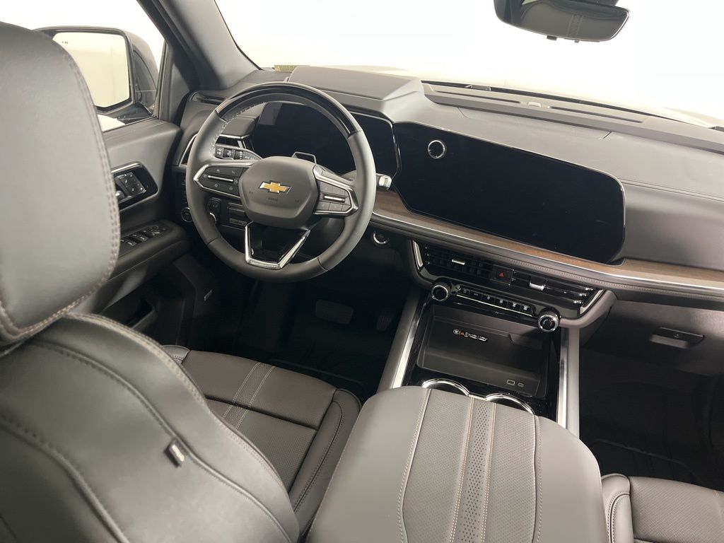 Thumbnail: 2026 Chevrolet Suburban - 14