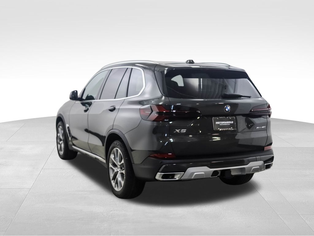 Thumbnail: 2026 BMW X5 - 3