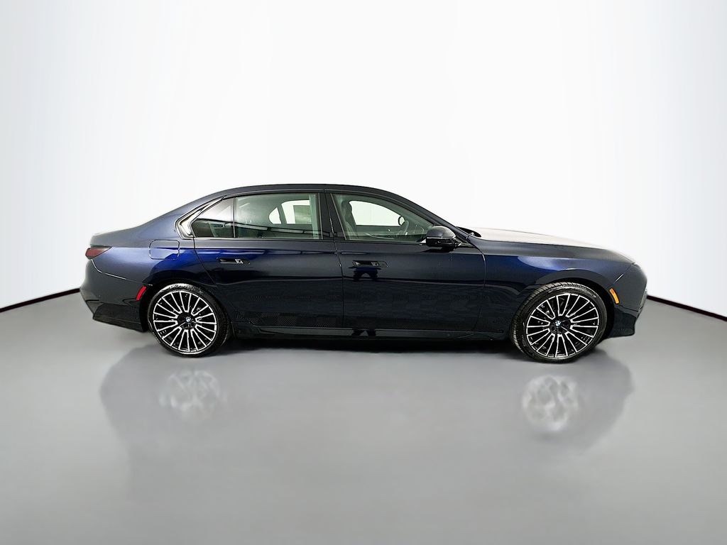 Thumbnail: 2026 BMW 7 Series - 5