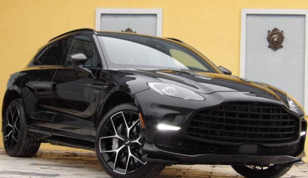2025 Aston Martin DBX 707 AWD