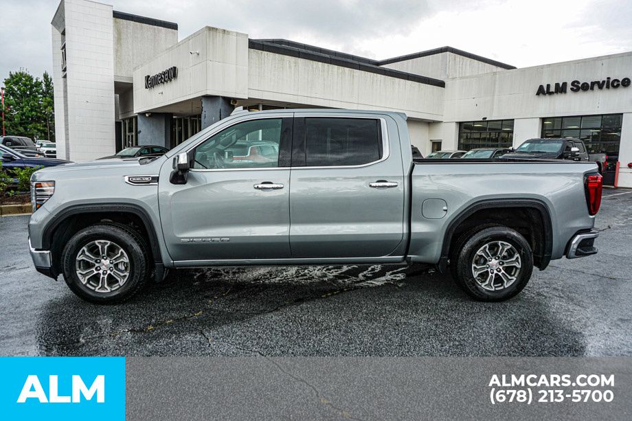Used 2025 Silver GMC SLT image 6