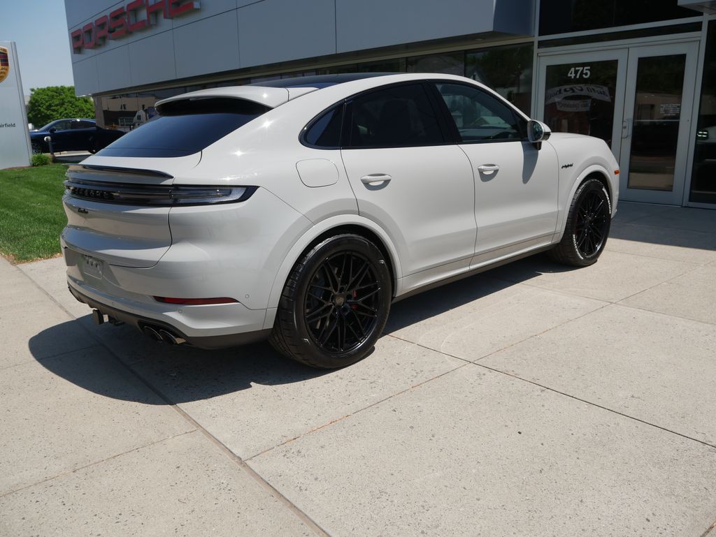 Thumbnail: 2026 Porsche  - 8