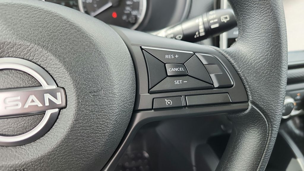 2025 Nissan Kicks Play