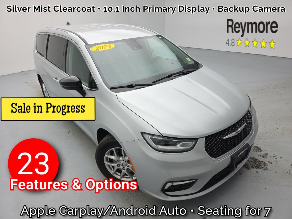 Silver Mist Clearcoat 2024 Chrysler Pacifica Minivan Front-Wheel Drive 9-Speed Automatic