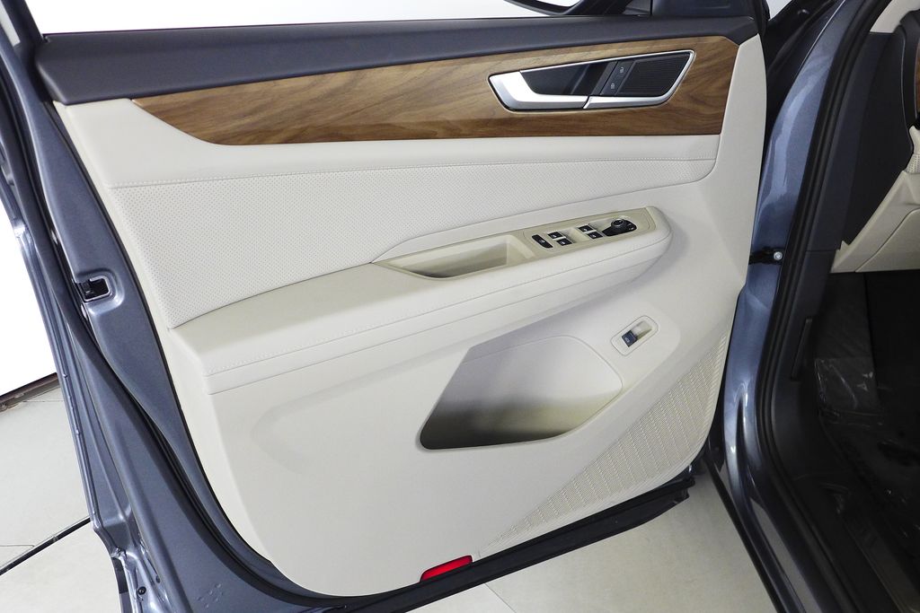 Thumbnail: 2025 Volkswagen Atlas - 11