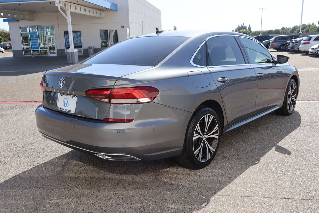 2020 Volkswagen Passat 2.0T 5