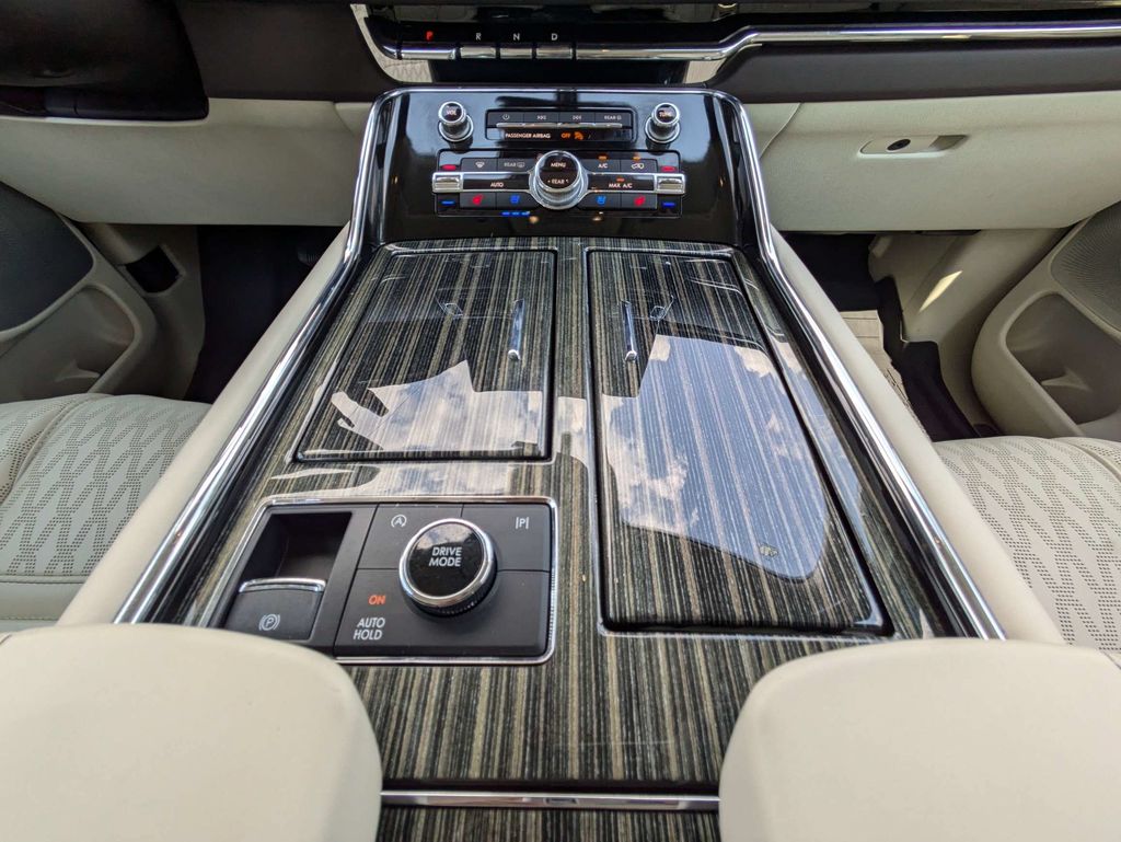 2024 Lincoln Navigator Black Label L