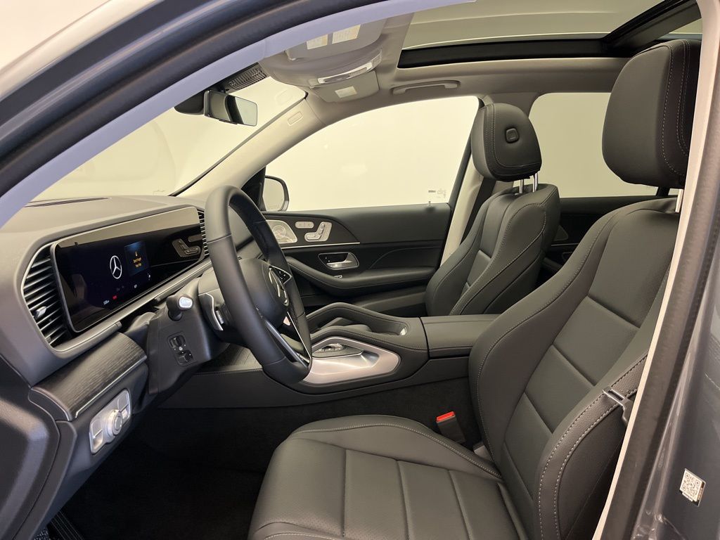 Thumbnail: 2026 Mercedes-Benz GLE - 12