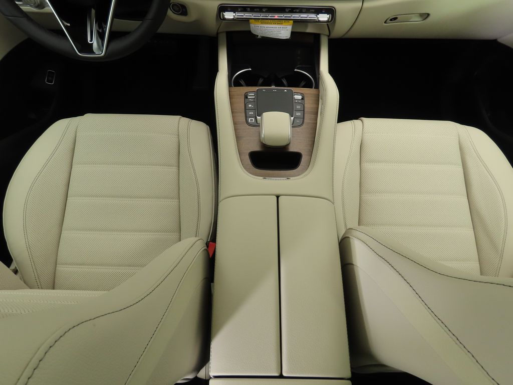 Thumbnail: 2026 Mercedes-Benz GLE - 17