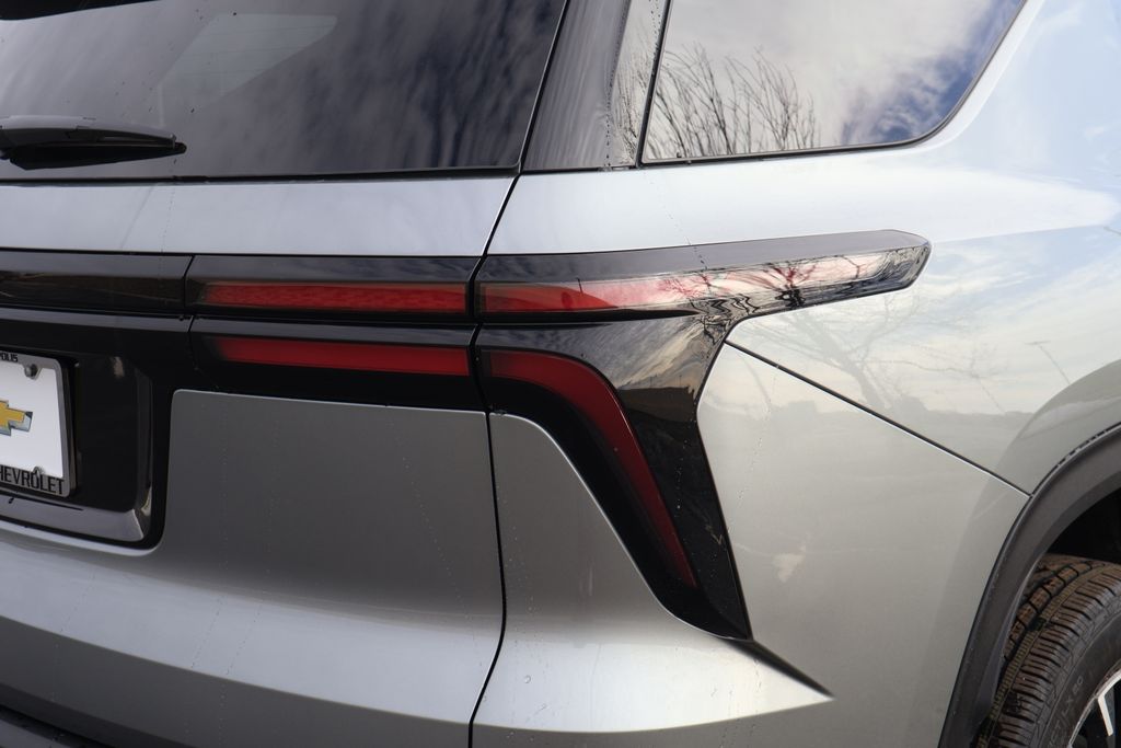 Thumbnail: 2026 Chevrolet Traverse - 7