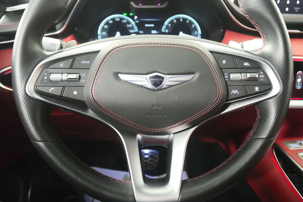 Thumbnail: 2024 Genesis GV70 - 21