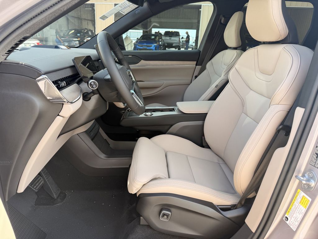 New 2026 Silver Volvo  image 12