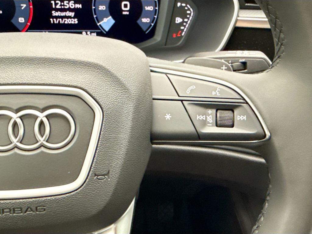 Thumbnail: 2025 Audi Q3 - 12