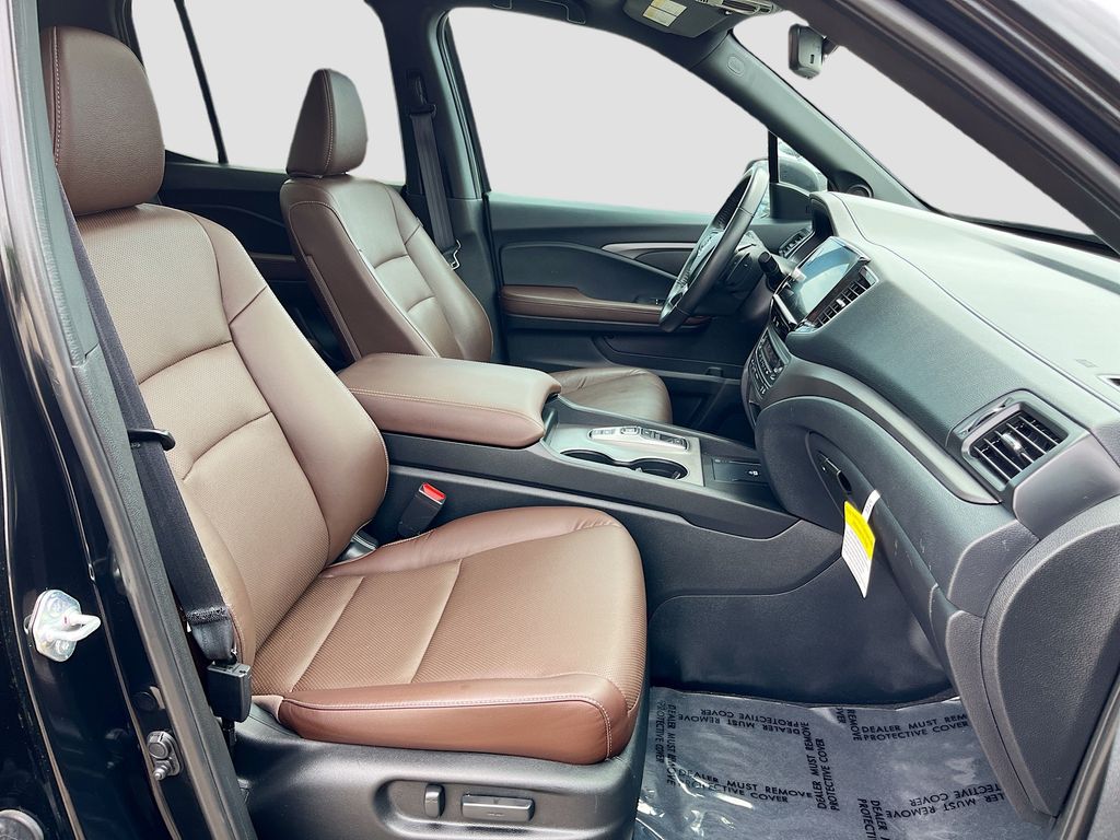 2024 Honda Ridgeline RTL Black at North Houston Mitsubishi